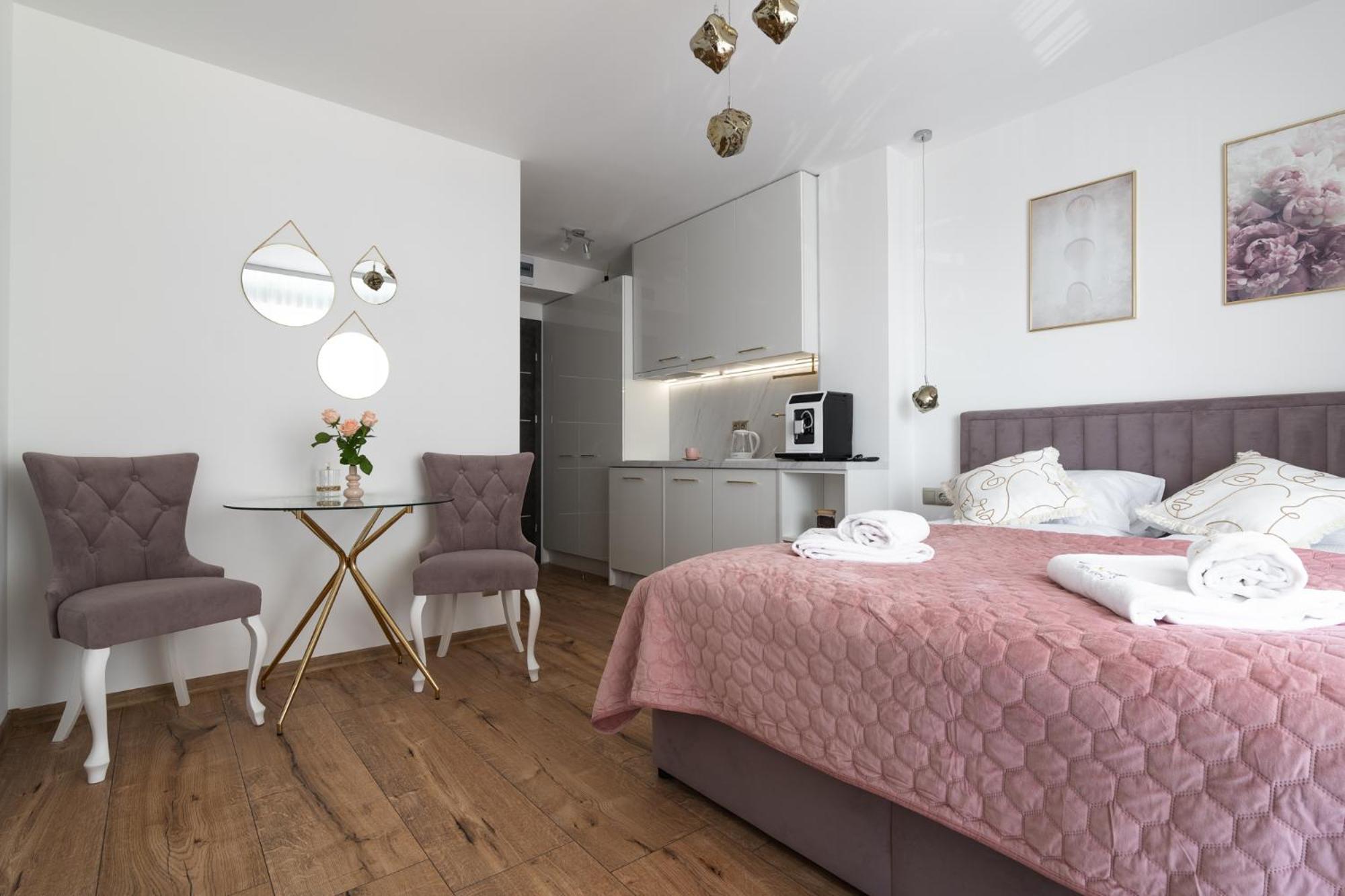 Solek Apartamenty I Pokoje Goscinne Großmöllen Exterior foto